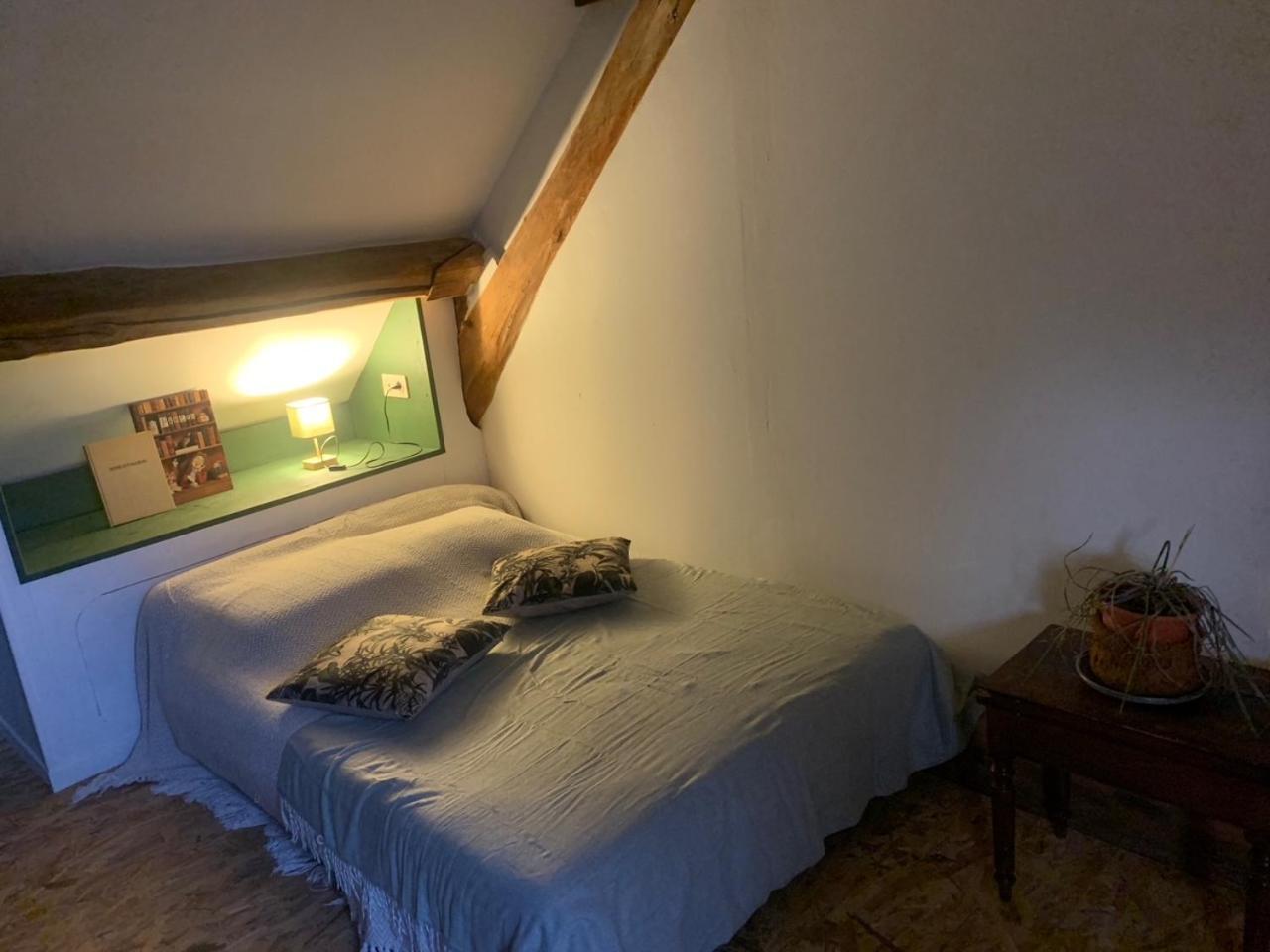 Au Joyeux Lureau Bed & Breakfast Touquin Bagian luar foto